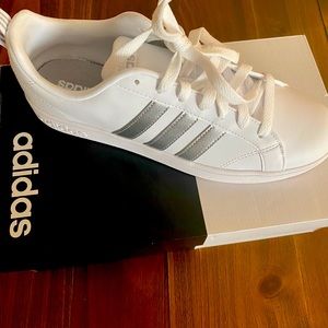 Women’s shoes 9-9.5